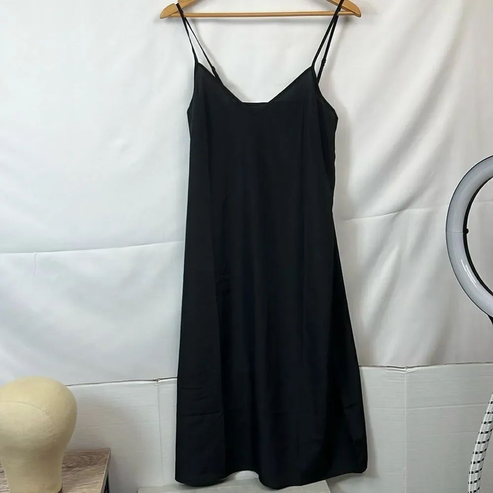 Madewell Black midi adjustable dress slip. size 4 NWOT